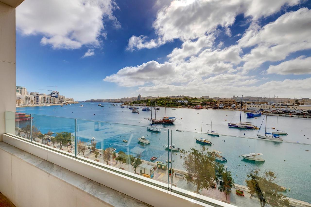 Luxe Apartment With Valletta And Harbour Views Sliema Exteriör bild