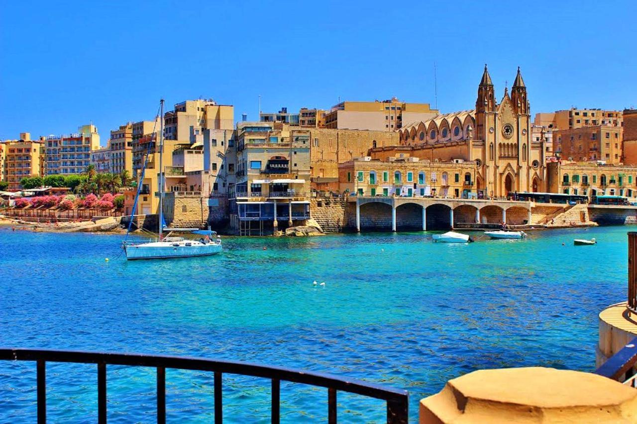 Luxe Apartment With Valletta And Harbour Views Sliema Exteriör bild